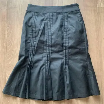 나라 까미체 플레어 플리츠 무릎 기장 스커트