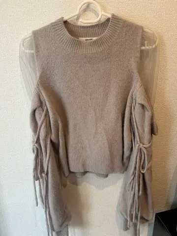 SNIDEL 시스루 숄더 니트