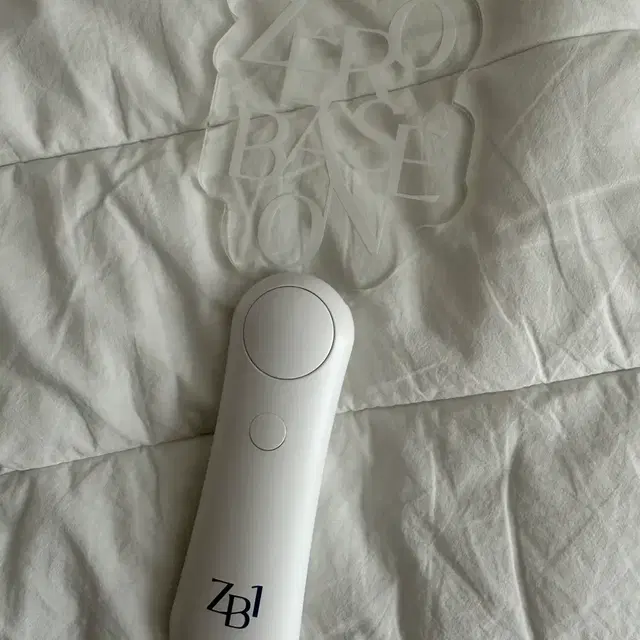 제로베이스원 팬콘 임시응원봉 팝니다