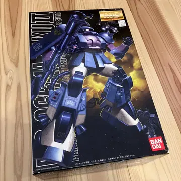 자쿠II 검은 삼연성 MG 프라모델