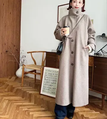 니트 멜톤 스탠드 카라 케이프 코트