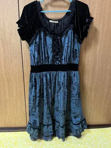 axes femme 엑시즈팜 원피스 자수 반팔 M