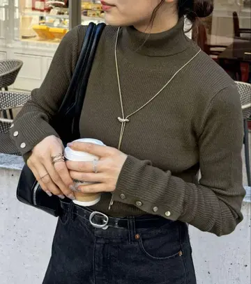 Discoat 리브 소매 버튼 터틀 모스그린