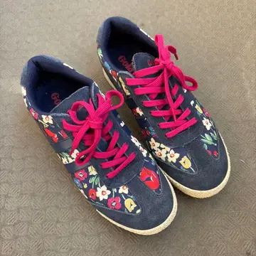 CathKidston 네이비 꽃무늬 스니커즈