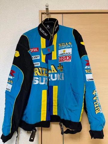 RIZLA+ SUZUKI 자켓