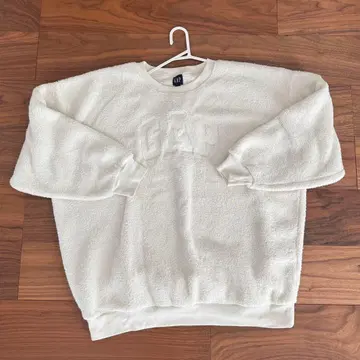 미사용 새상품 GAP 트레이닝복 보아 M 오버 사이즈