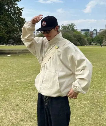 숏 와이드 모즈 코트