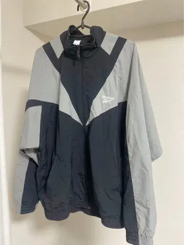 Reebok 나일론 자켓 그레이/네이비