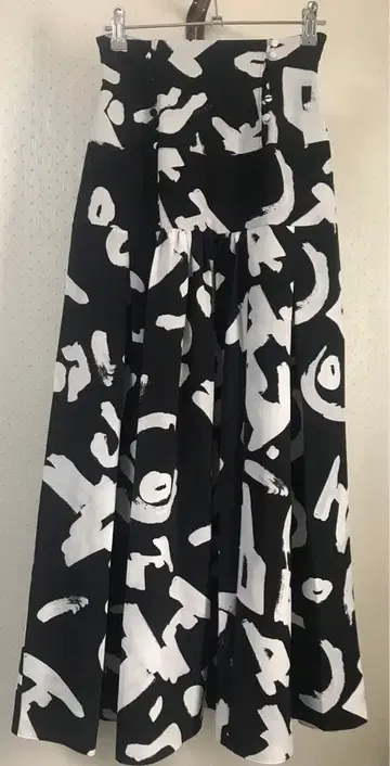 UN3D. 페인트 아트 스커트