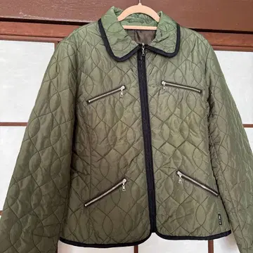 컴시즘 퀼팅 자켓 여성용 카키 숏 기장