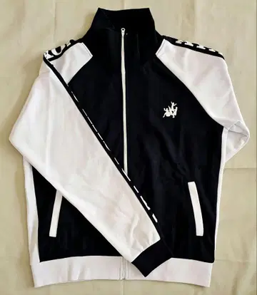 아타라시가쿠인 리더즈 저지 상 L