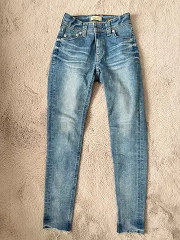 [ 사이즈 23 ] YANUK 야누크 스키니 데님 팬츠 PATRICIA