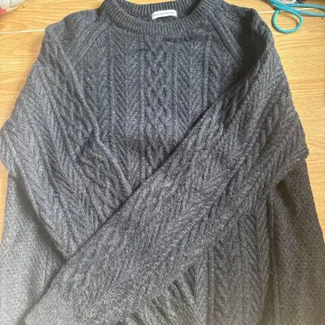 URBAN RESEARCH DOORS 다크 그레이 케이블 니트 M