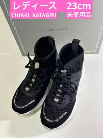CHIAKI KATAGIRI 치아키 카타기리 여성용 통굽 스니커즈