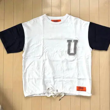 UNIVERSAL OVERALL 바이컬러 티셔츠