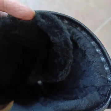 GEOX 가죽 퍼 포함 롱 부츠 블랙.