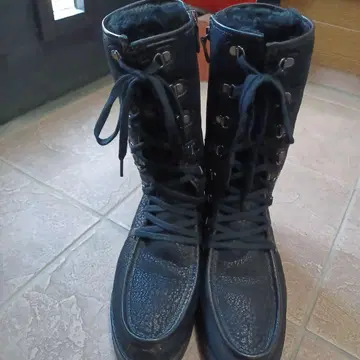 GEOX 가죽 퍼 포함 롱 부츠 블랙.