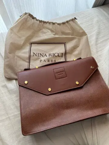 NINA RICCI 브라운 숄더백