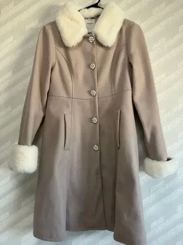 titty&Co. 비쥬 버튼 A라인 코트 핑크 베이지 M 사이즈