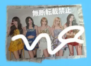 르세라핌 사인 포함 포토 사진