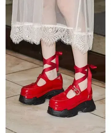 jouetie 통굽 멜리 제인 스니커즈 밑창 레이스업 슈즈