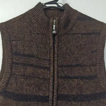 이타리야 브라운 니트 베스트 G 로고 9 새상품급