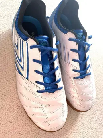 폭넓게 추천 엄브로 축구화 22cm 새상품급