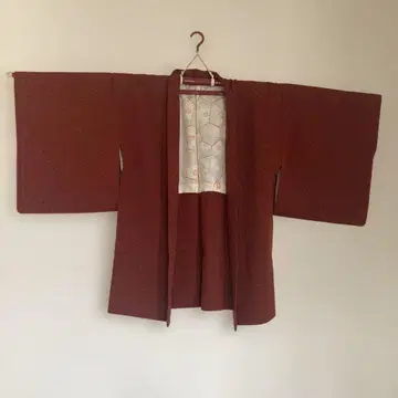 주홍색 꽃무늬 코몬 겉옷