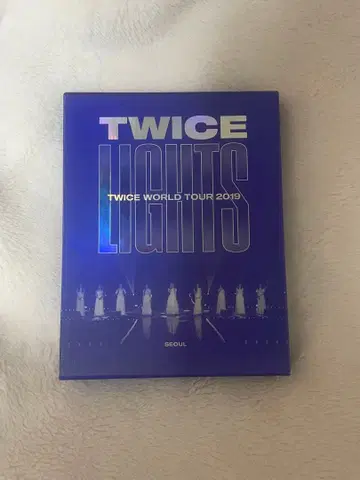 TWICE WORLD TOUR 2019 LIGHTS Blu-ray