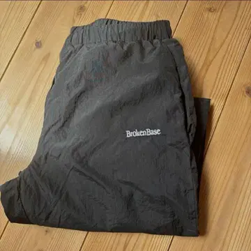 [ 새상품급 ] brokenbase 나일론 팬츠 블랙 L