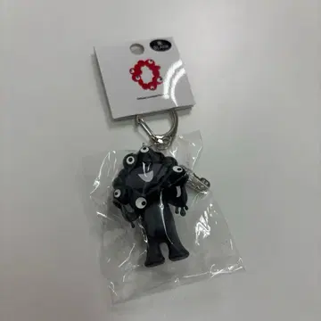 블랙 미야쿠미야쿠 키링