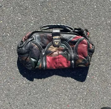 ITALY 쿠션성 백 블랙 레드 그린