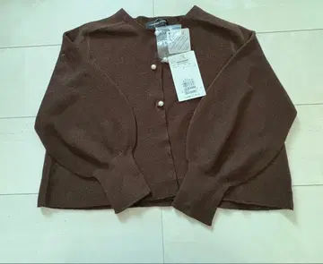 미사용 새상품 QUEENS COURT 브라운 긴팔 가디건