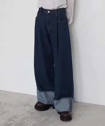 와이드 스트레이트 턴백 데님 팬츠