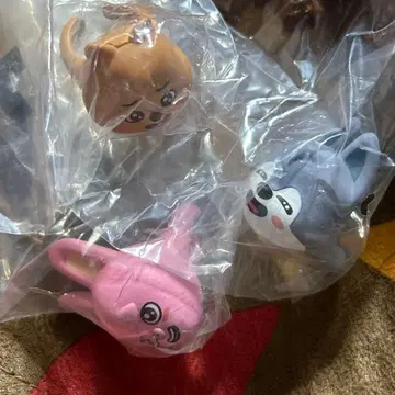 skzoo  가챠 울프 돼끼 한쿼카