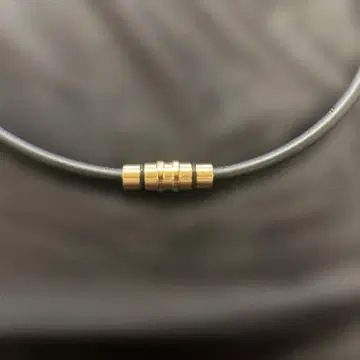 코란토테 시기 목걸이 골드