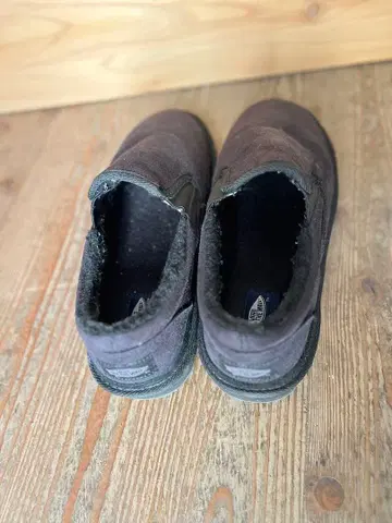 반스 v8301 스웨이드 보아 슬립온