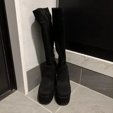 블랙스 스웨이드 롱 부츠 R&E