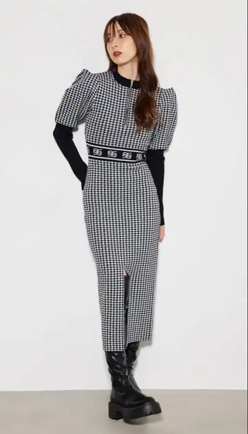 rienda 허리 로고 니트 원피스