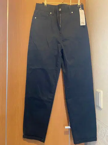 BLANC VERT 밑단 볼 체인 장식 하이라이즈 치노 팬츠 스트레치