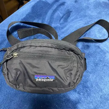 patagonia 바디백 블랙