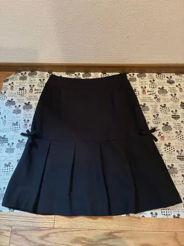 GALERIE VIVANTE 블랙 스커트