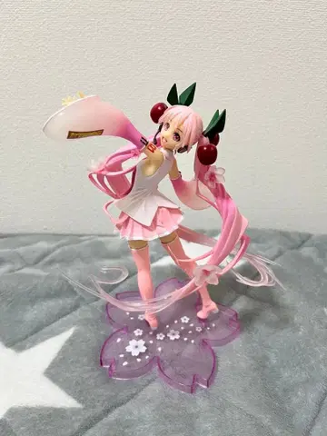 벚꽃 미쿠 피규어