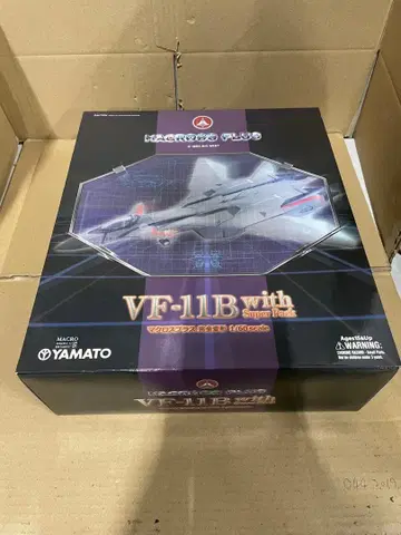 야마토 마크로스 플러스 1/60 완전 변형 VF-11B 슈퍼 팩