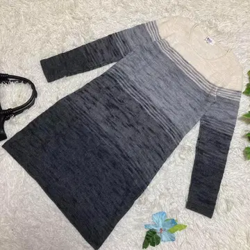 컨디션 최상 자유구 무릎 기장 니트 원피스 그라데이션 40 L 사이즈