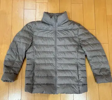 UNIQLO 그레이 다운 자켓 XL 사이즈