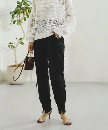 DOUDOU 조그 팬츠 블랙 슬릿