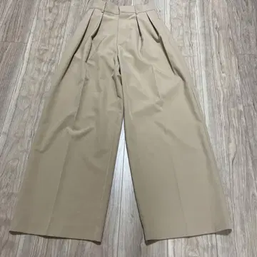 CAPRICIEUXLEMAGE 2턱 와이드 팬츠 x gemeil 콜라보