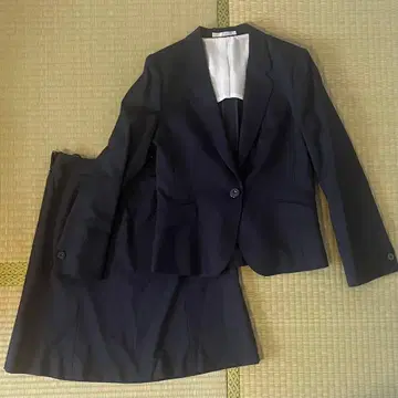 네이비 스트라이프 테일러드 자켓 플레어 스커트 AOKI 수트 레미유