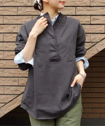 더 신즈 밀리터리 헨리 풀오버